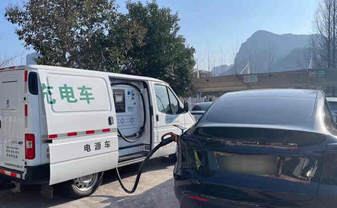 中方汽车搭电